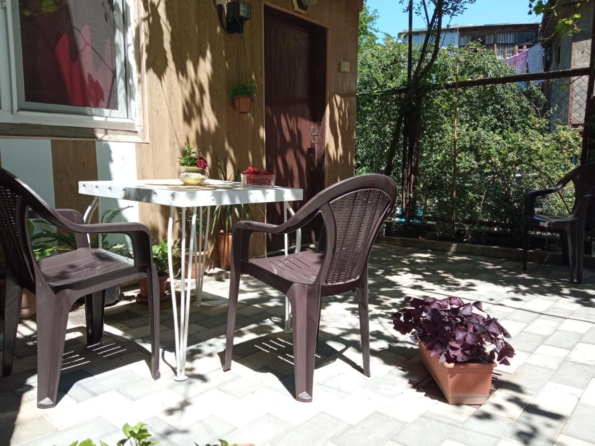 Cortile Apartment Tbilisi ภายนอก รูปภาพ